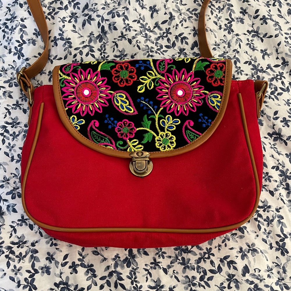 Canvas crosdbody(NWOT)